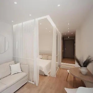 V1 Boutique Rooms, Nilie Hospitality Mgmt Selanik